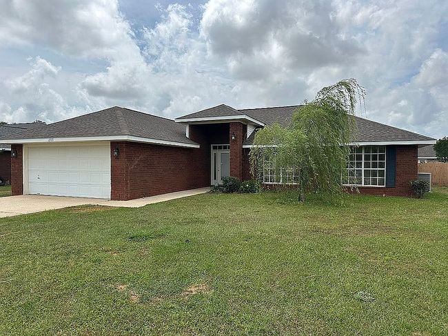 Photo of 2555 W Ashford Park Dr, Foley, AL