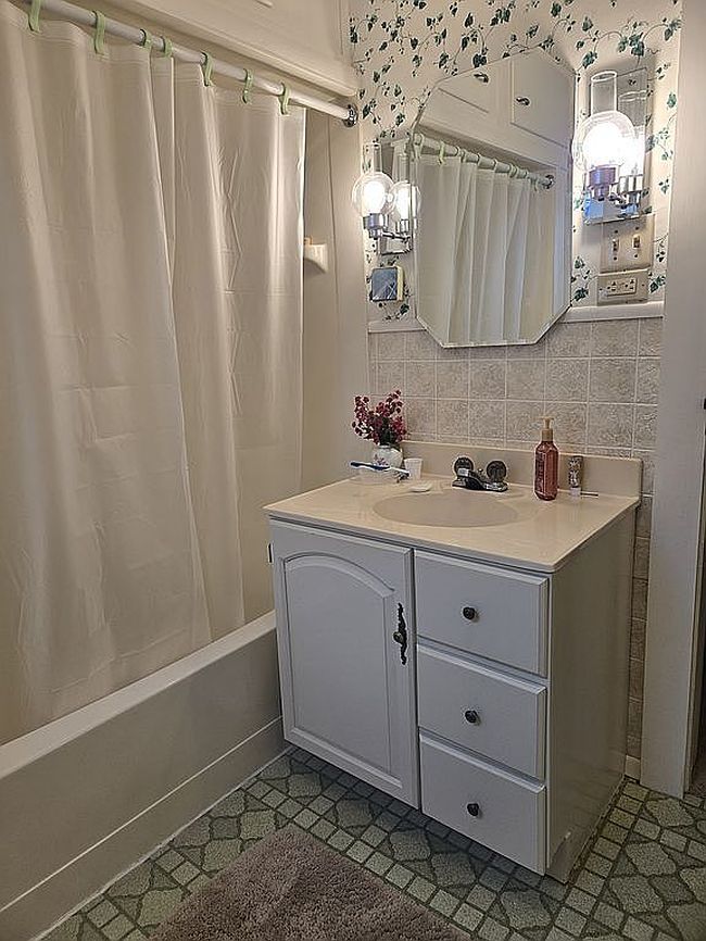 Preview of property located at 18 Clark St