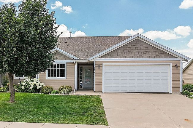 Photo of 1115 N Valley View Rd, Sioux Falls, SD