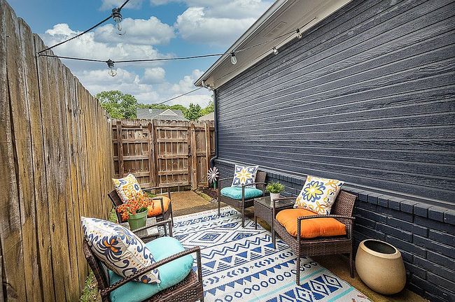 Image of 1174 Island Pl E