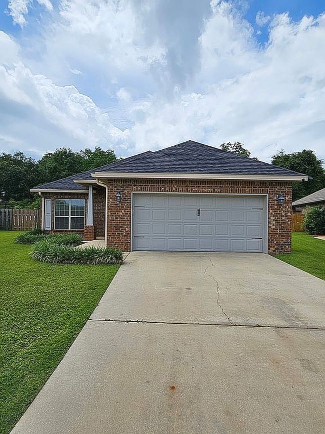 Image of 10244 Fionn Loop
