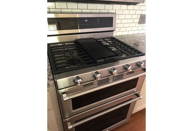Photo of 1210 W Cherry St