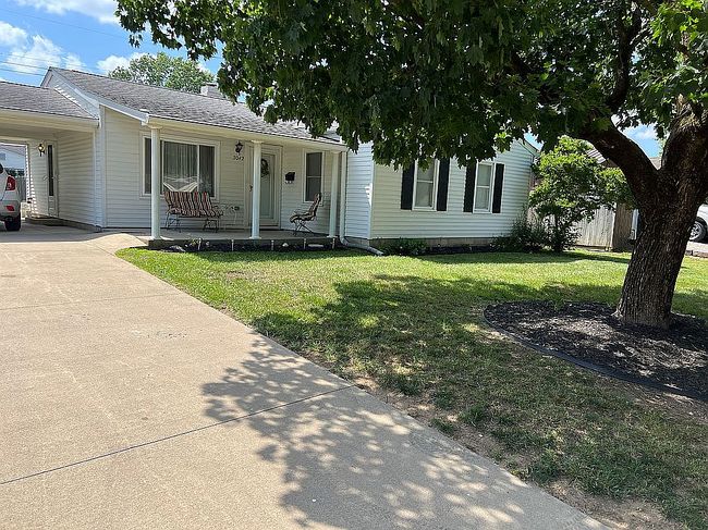 Photo of 3042 Desoto Way, Columbus, IN