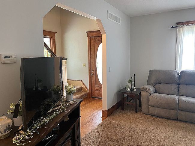 Image of 212 E Campbell St