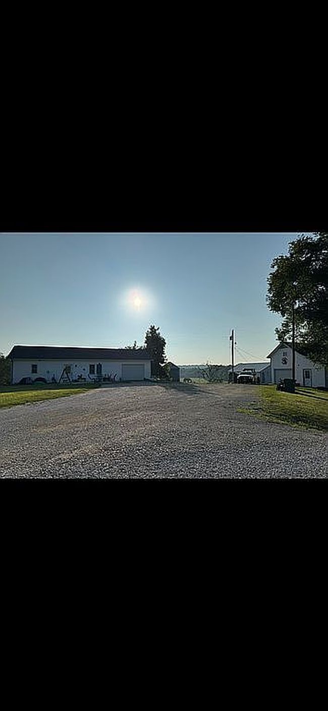 Photo of 22565 Geyer Trl, Unionville, MO