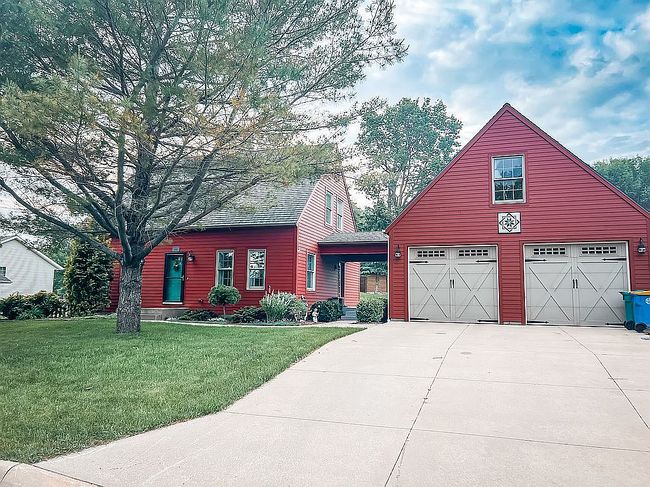 Photo of 1740 Cedar Valley Dr Nw