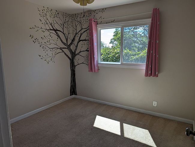 Photo of 8814 Snow Heights Blvd Ne, Albuquerque, NM