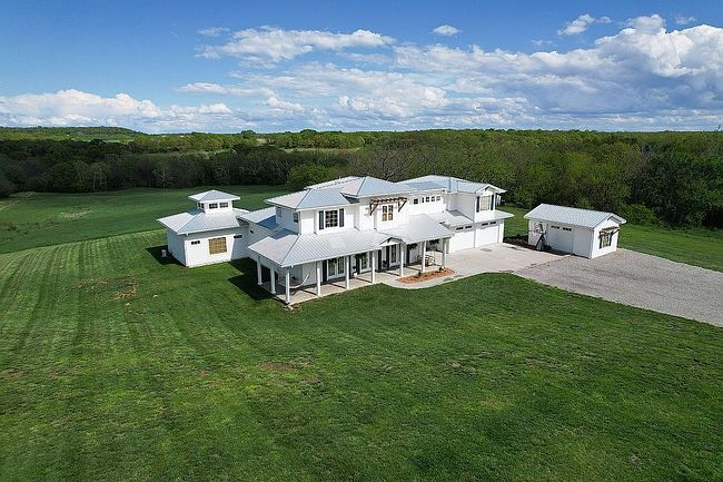 Photo of 3896 Us Highway 59, Perry, KS