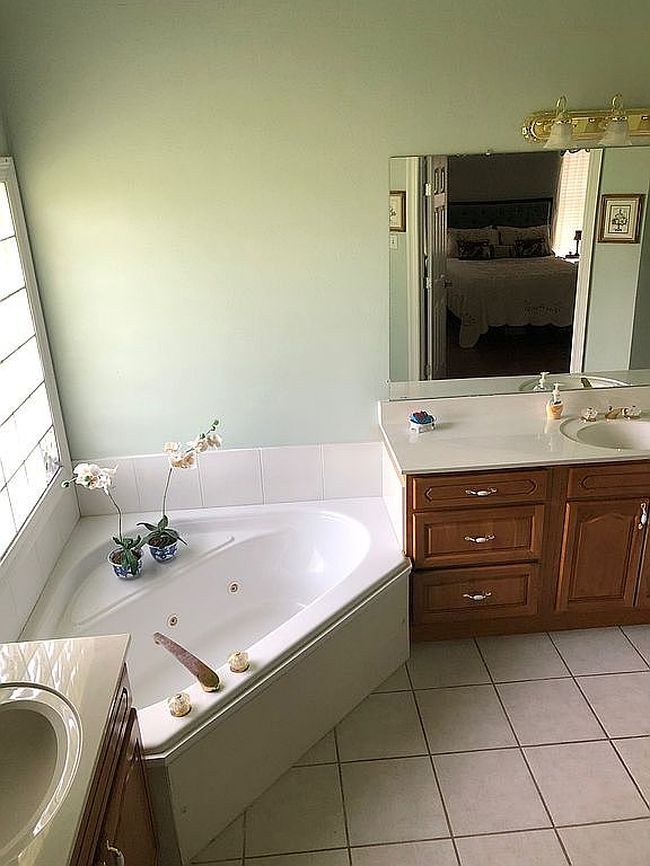 Image of 2242 Hunters Trail Dr