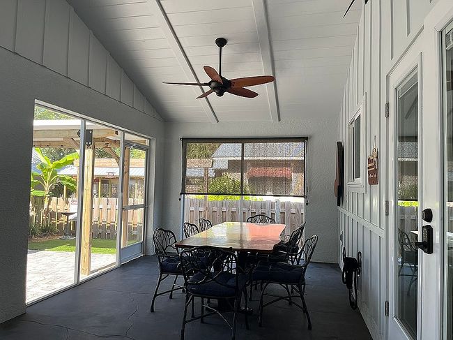 Image of 605 4th St W