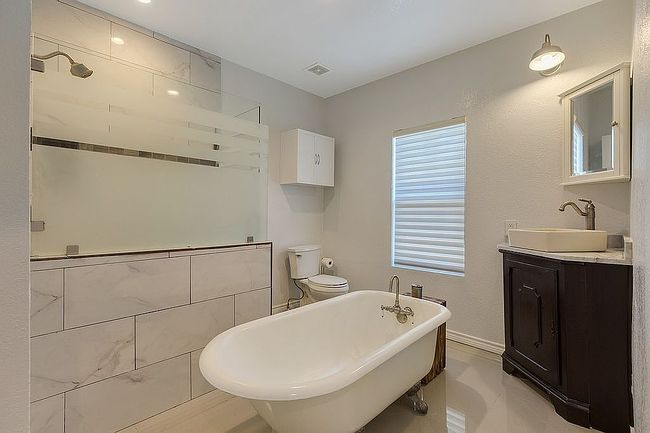 Additional photo 2 of property located at 333 University Ave