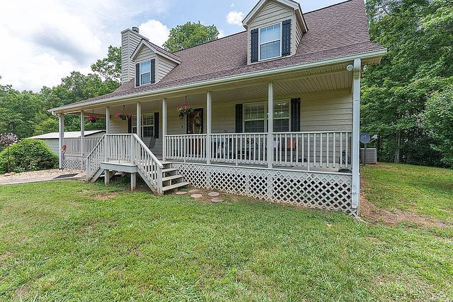 Photo of 334 Avery Scroggs Rd, Hayesville, NC