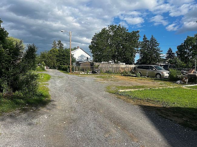Image of 809 N High St