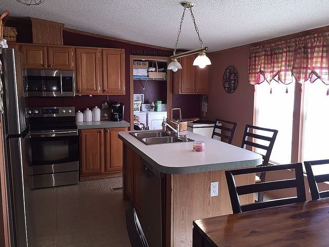 Photo of 360 Ararat Longhill Rd, Pilot Mtn, NC