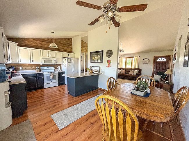 Additional photo 3 of property located at 101 E Vierthaler St