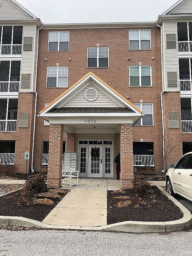 Photo of 1030 Crest Way, York, PA