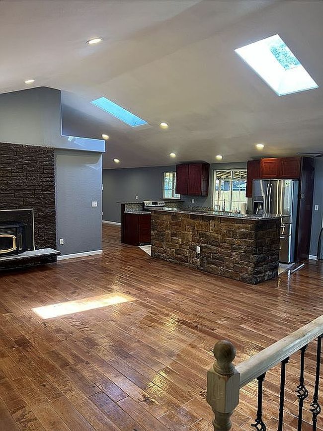 Preview of property located at 14517 Ne Douglas Fir Ct
