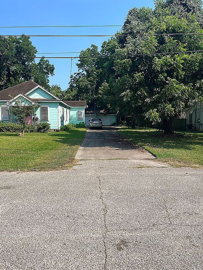 Photo of 1311 Scott St, La Marque, TX