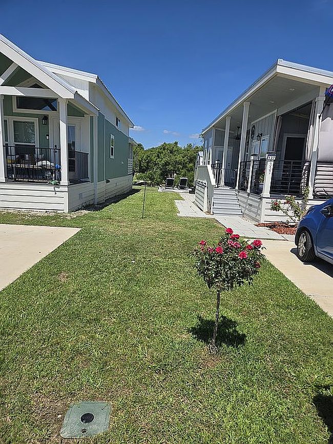 Photo of 337 Grand Loop, Nevada, TX