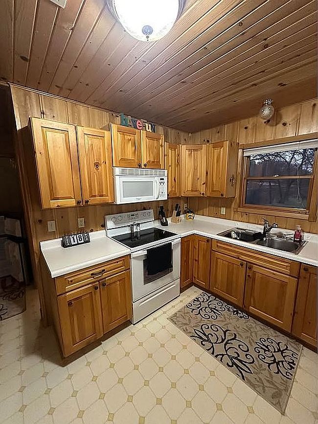 Image of 34099 Smiths Ferry Rd