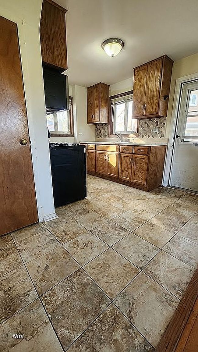 Photo of 37 Choate Rd, Park Forest, IL