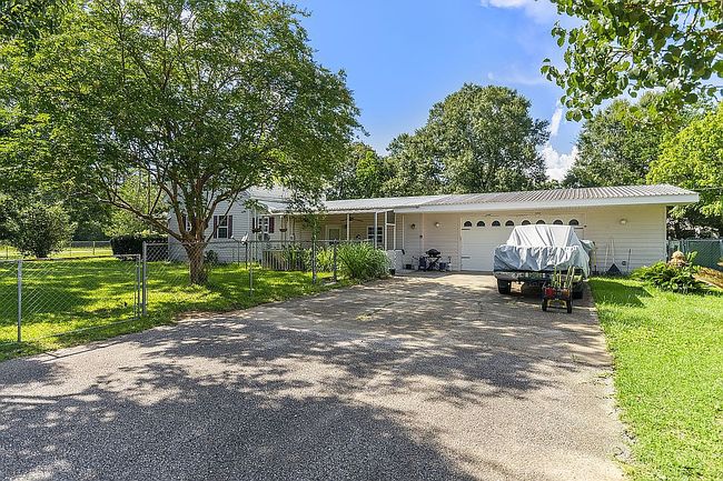 Photo of 13656 County Road 93, Lillian, AL