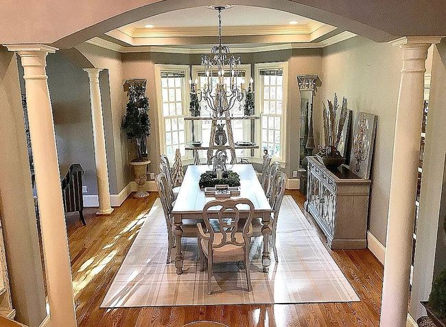 Image of 1400 Regents Park Ln