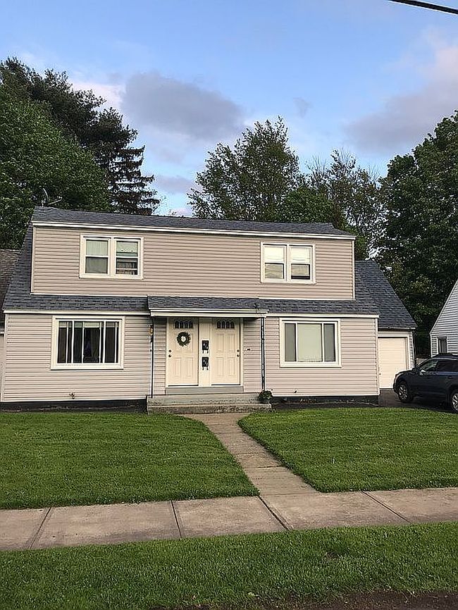 Photo of 412-414 Elmhurst Rd, Utica, NY