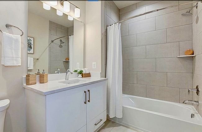 Image of 3663 Chevy Chase Lake Dr