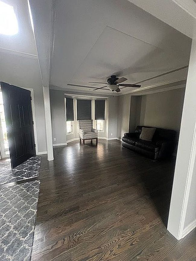 Additional photo 3 of property located at 310 Fox Creek Ln