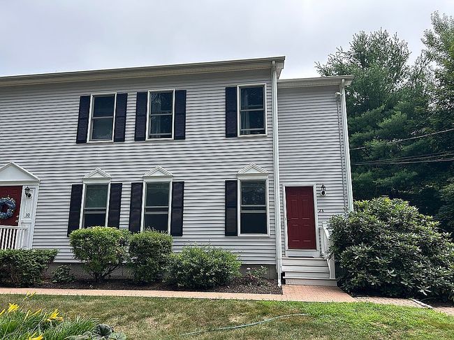Photo of 153 High St Apt 28, Westerly, RI