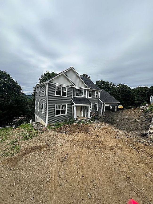 Photo of 763 Linda Ave, Thornwood, NY