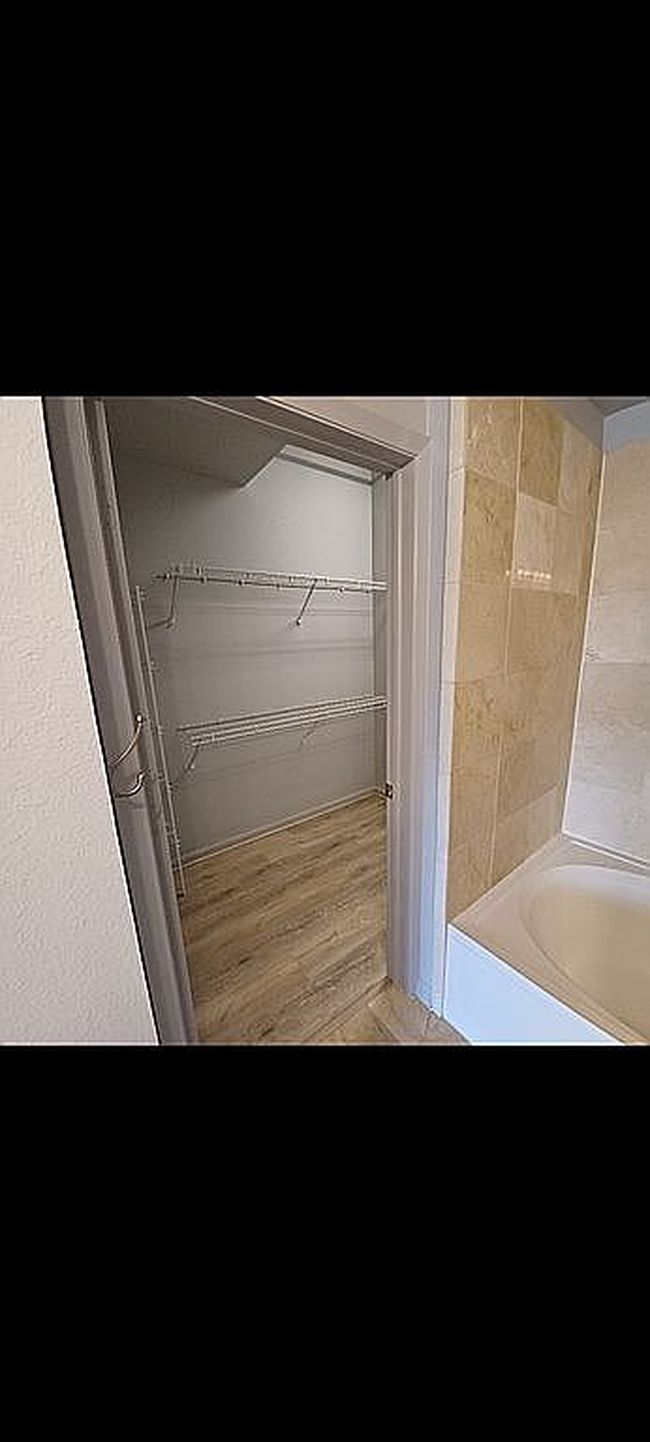 Photo of 3505 Sage Rd Unit 303, Houston, TX