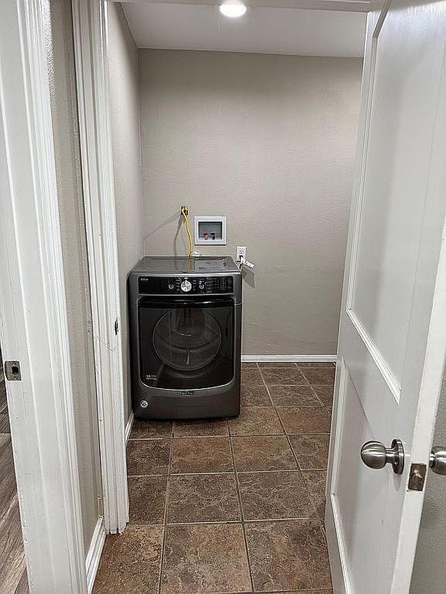 Photo of 955 Cedar St, Paris, TX