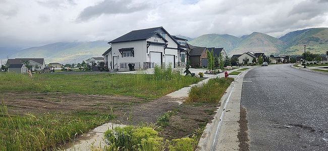 Photo of 988 W 1950 N, West Bountiful, UT
