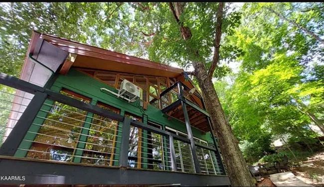 Image of 1411 Ridge Rd