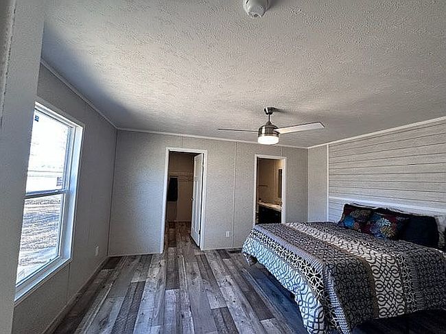 Photo of 210 12th St #4, Clay Center, KS