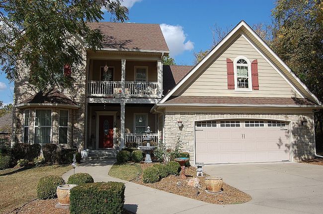 Image of 2815 Sparkling Waters Ct