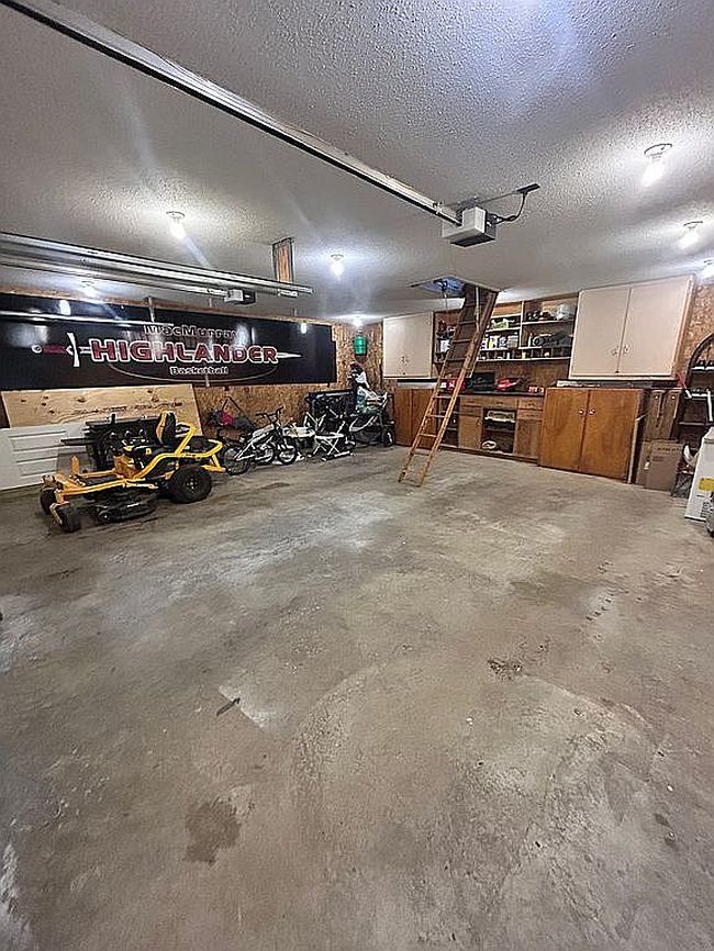 Image of 401 W Cherry St