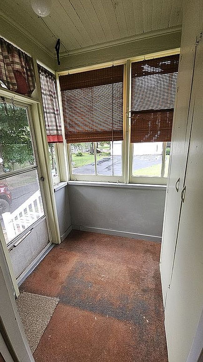 Photo of 205 Barr Ave, Jerseyville, IL