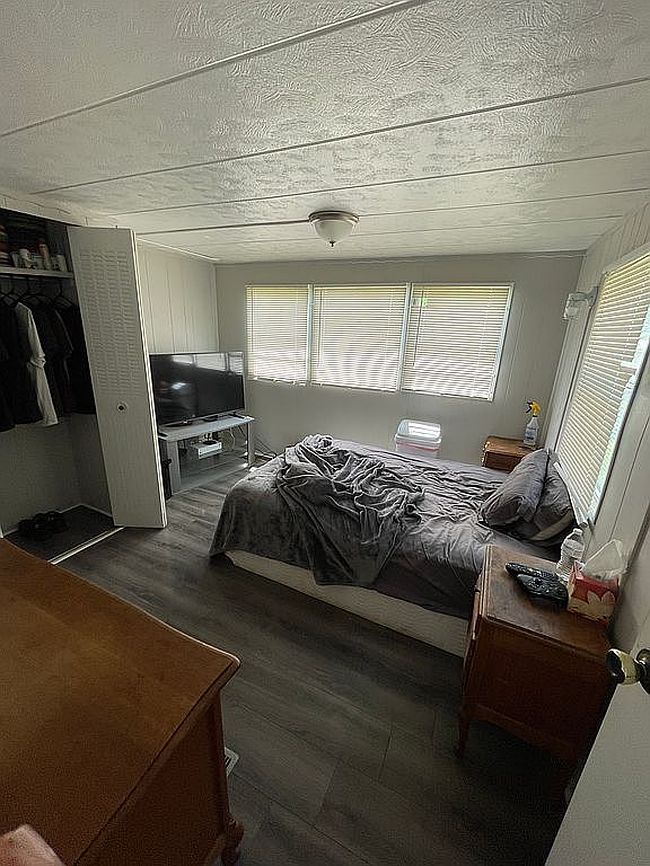 Image of 3 Woodview Ct
