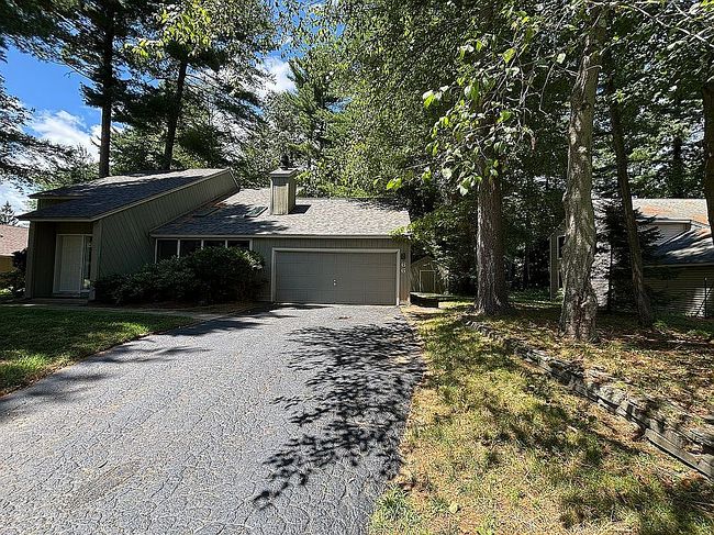 Photo of 66 Meadow Rue Pl, Malta, NY