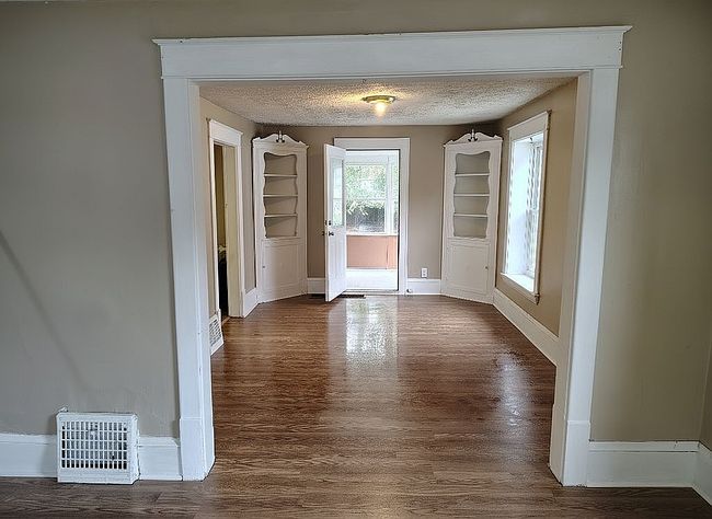 Additional photo 2 of property located at 914 Pitkin Ave