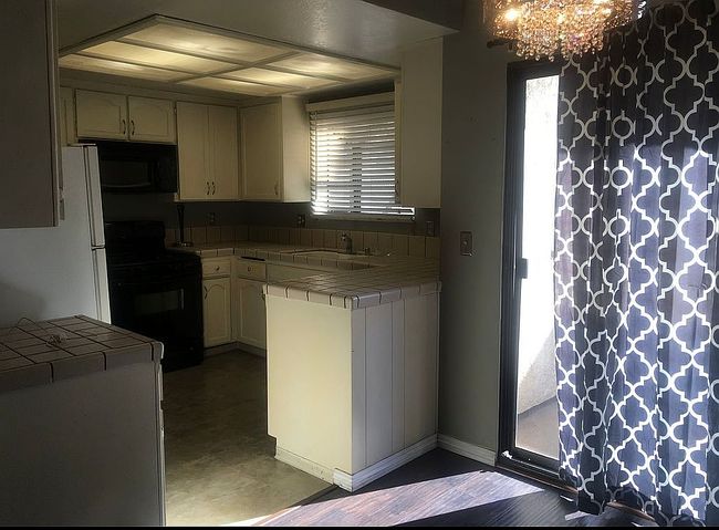 Photo of 29 S Vinedo Ave Apt 4, Pasadena, CA