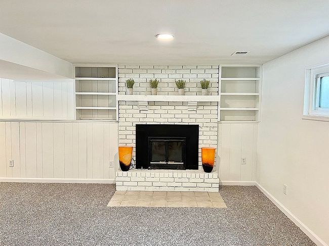 Photo of 10806 W 96th St, Overland Park, KS