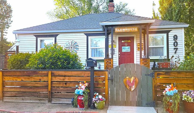 Photo of 907 Hampshire Dr, Reno, NV