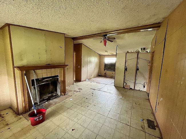 Image of 102 Apache Dr