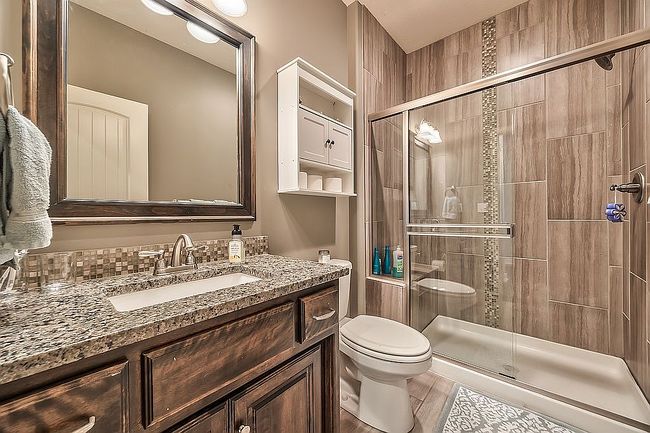 Photo of 11611 W 158th Ter, Overland Park, KS