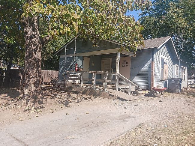 Preview of property located at 823 N Troost Ave