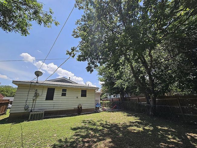 Photo of 105 E Voelter Ave, Killeen, TX